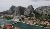 Mit erdemes megnezni es meglatogatni omisban es kornyeken