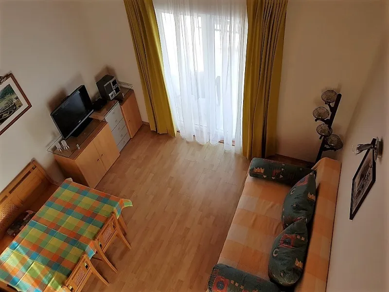 Pogled na dnevni boravak sa Galerije