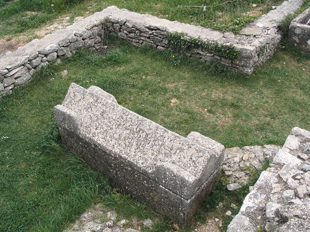 Bijaci stombrate regeszeti lelohely trogir