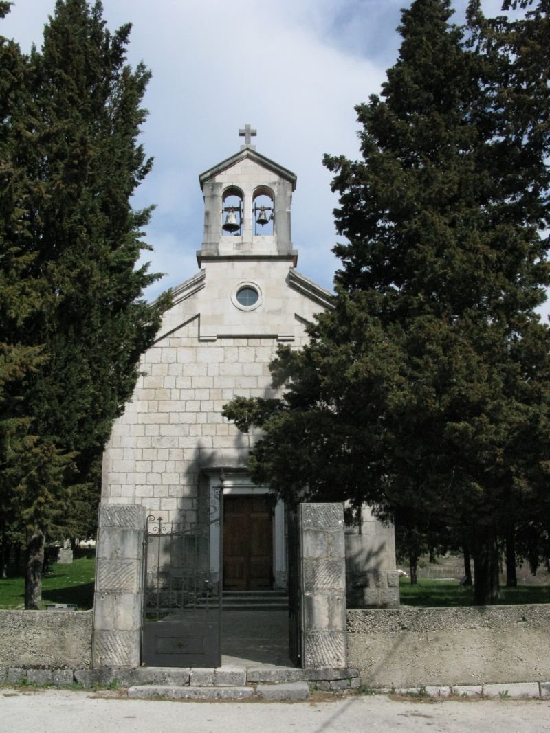 Keresztelo szent janos templom es regeszeti lelohely zupa