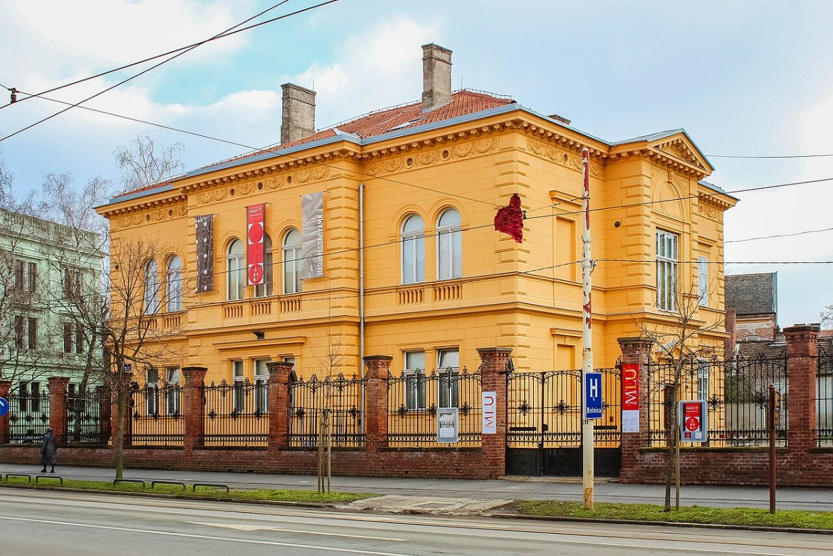 Kepzomuveszeti galeria epulete eszek