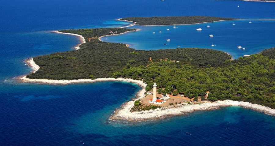 Veli rat strand dugi otok