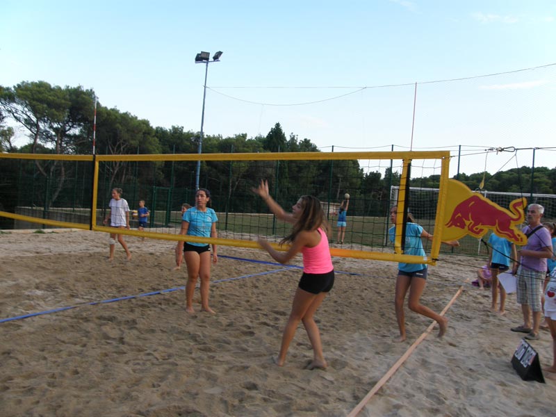 Paltana strand banjole strandroplabda es strandfoci